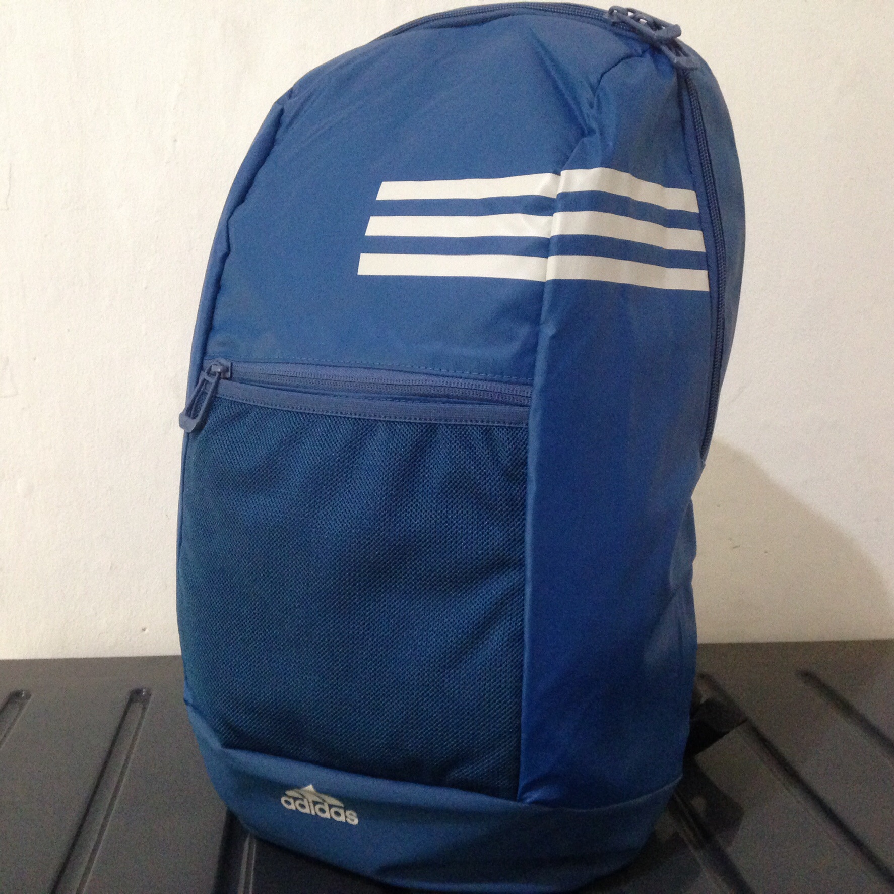 terjual tas olahraga adidas travelbag versatile climacool terjual tas olahraga adidas travelbag versatile climacool