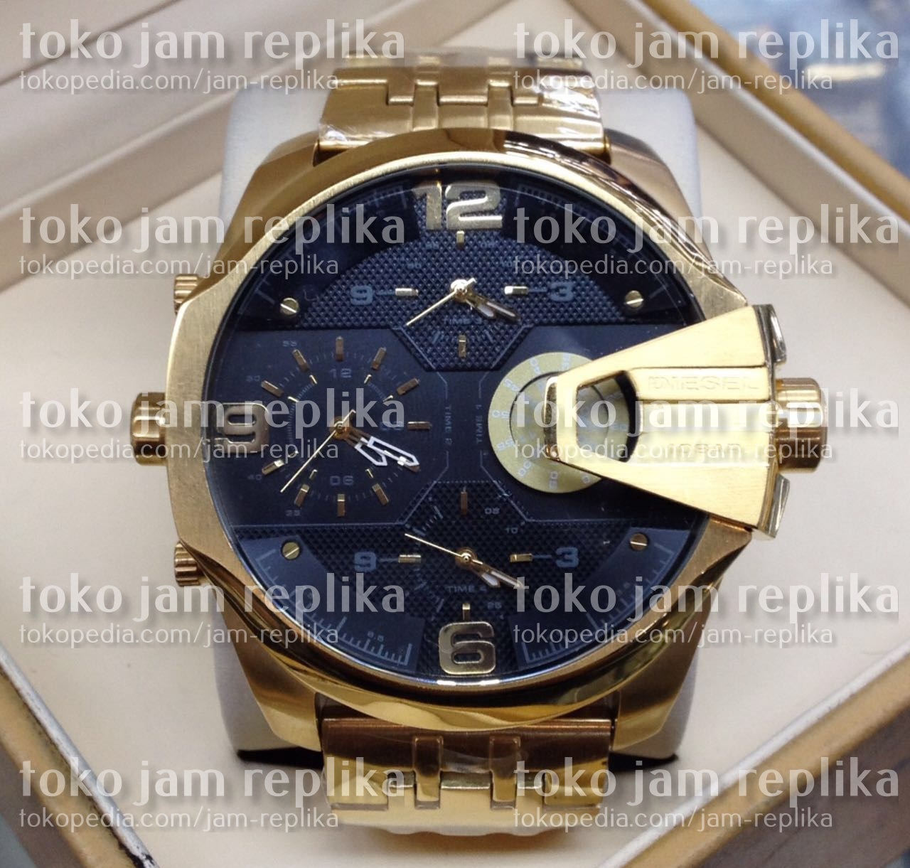 jual jam tangan diesel fourth time dz7378 gold black jual jam tangan diesel fourth time dz7378 gold black