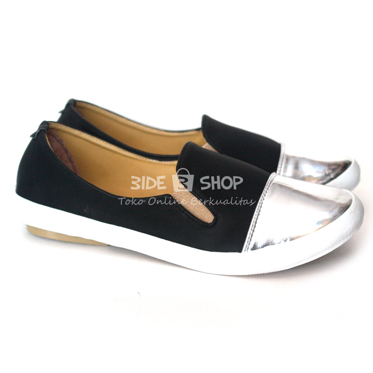 jual flat shoes hitam kulit doff perak depan sepatu wanita jual flat shoes hitam kulit doff perak depan sepatu wanita