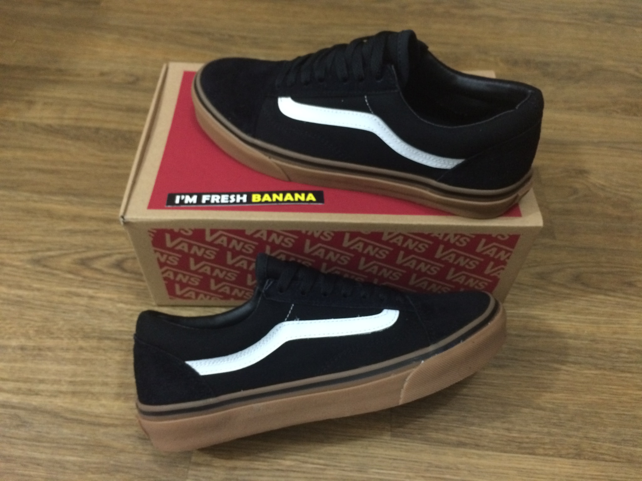 sepatu vans old skool black gum sepatu vans old skool black gum