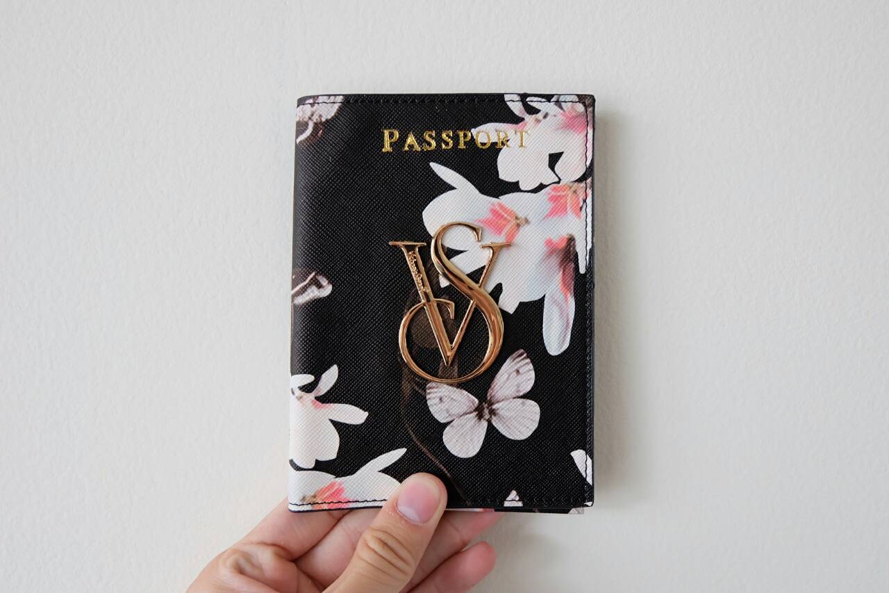 jual passport holder vs dompet secret passport jual passport holder vs dompet secret passport