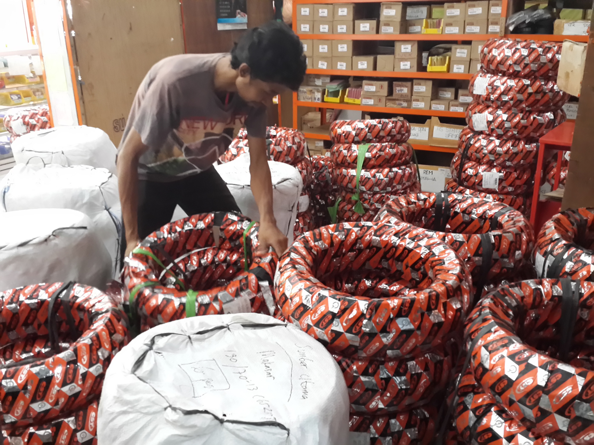 Jual BAN NMAX CST 150 70 13 TL Sumber Utama Makassar Tokopedia