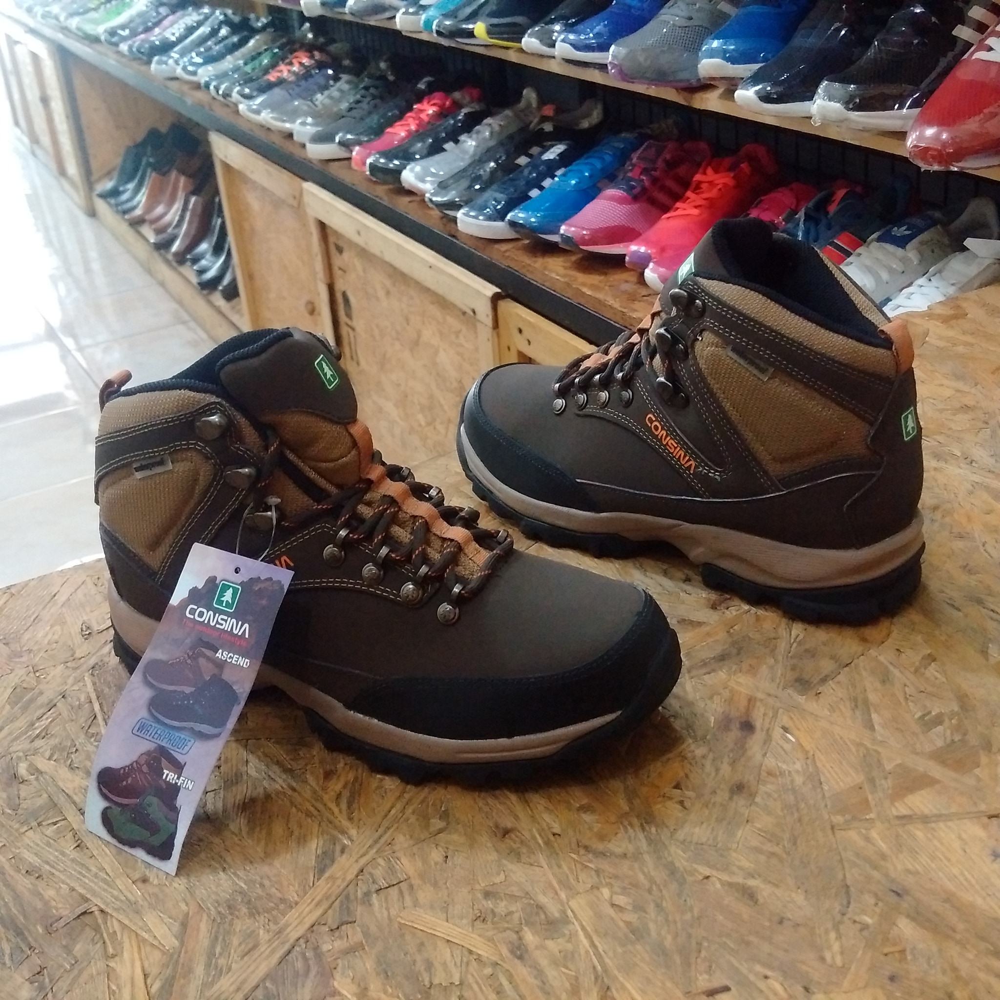 jual sepatu consina ascend waterproof original made in jual sepatu consina ascend waterproof original made in