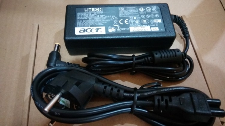 jual charger casan adaptor laptop notebook notbuk acer 19v jual charger casan adaptor laptop notebook notbuk acer 19v