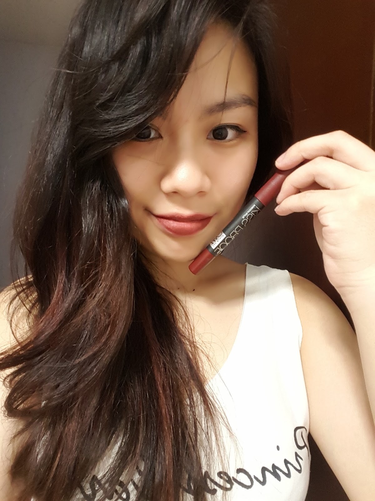 jual menow kissproof no 11 matte lipstick me now jual menow kissproof no 11 matte lipstick me now