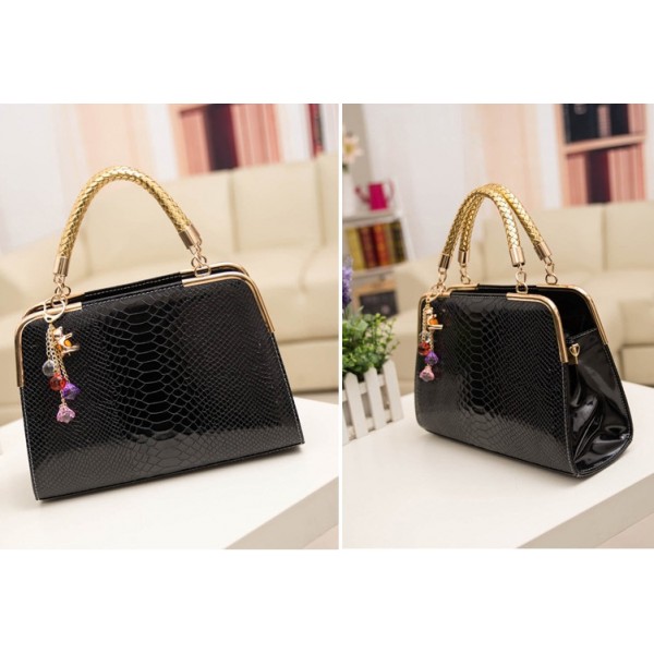jual tas pesta wanita import baguettes satchels mini hitam bagus murah bandar tass batam di jual tas pesta wanita import baguettes satchels mini hitam bagus murah bandar tass batam di