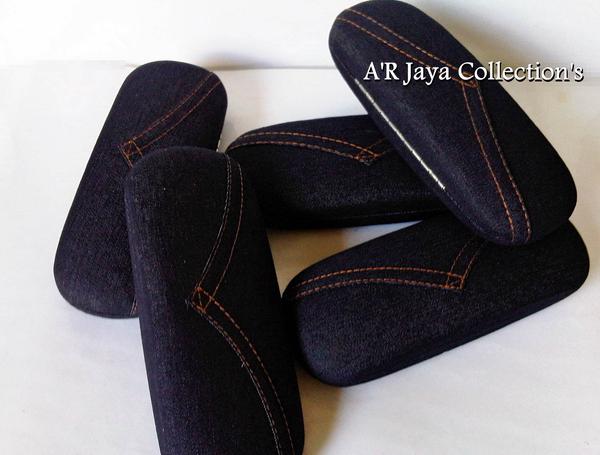jual hardcase kotak kacamata minus plus levi s jual hardcase kotak kacamata minus plus levi s