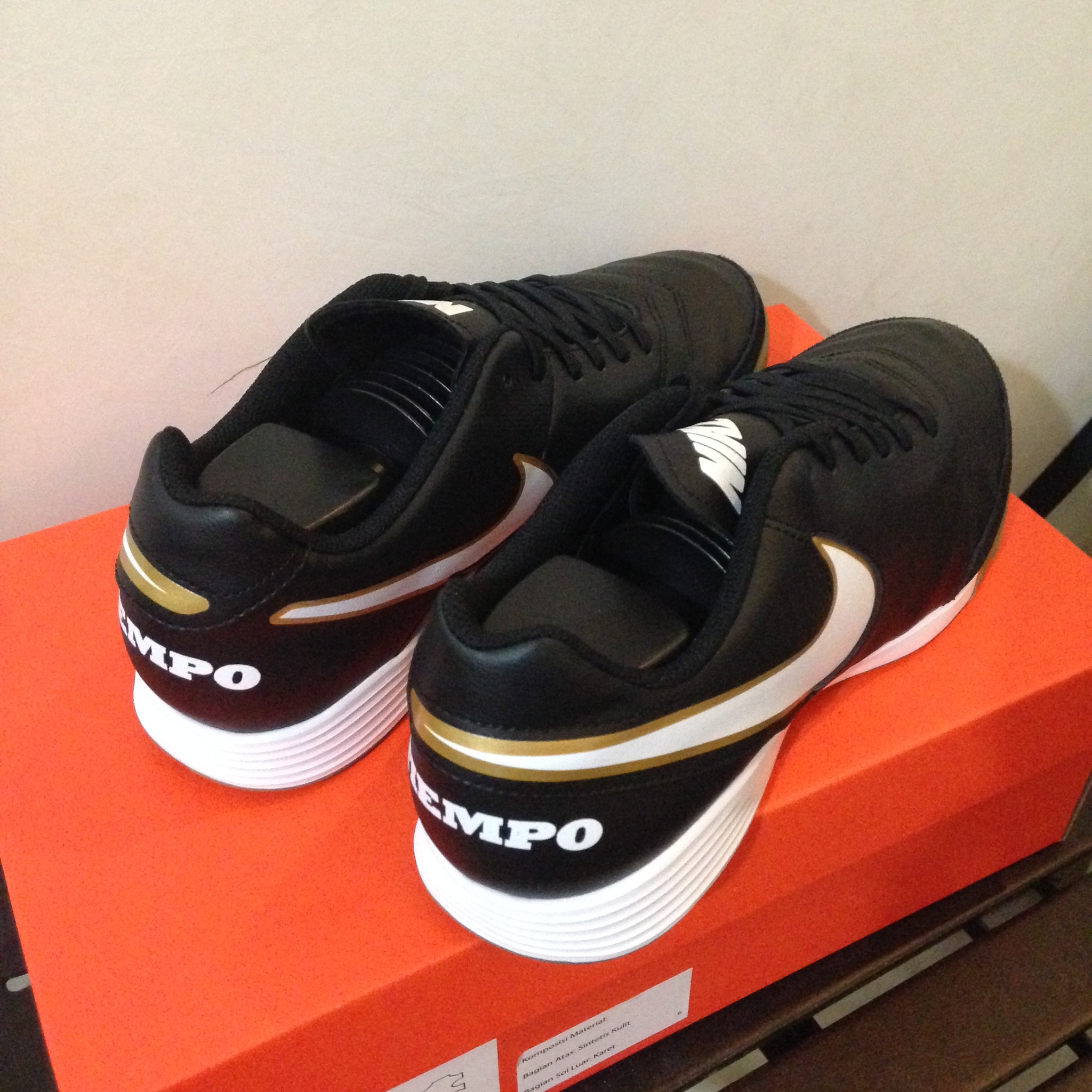 nike tiempo genio black futsal nike tiempo genio black futsal