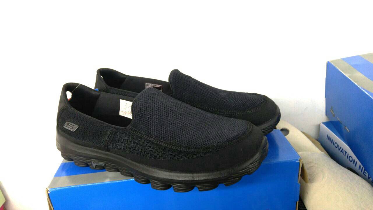 jual original sepatu skechers go walk 2 black hitam jual original sepatu skechers go walk 2 black hitam