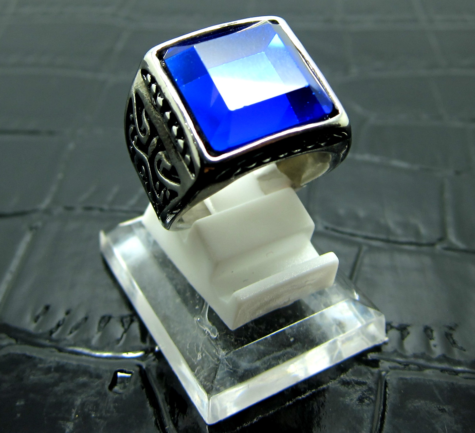 jual cincin titanium import silver pria cowok model jual cincin titanium import silver pria cowok model