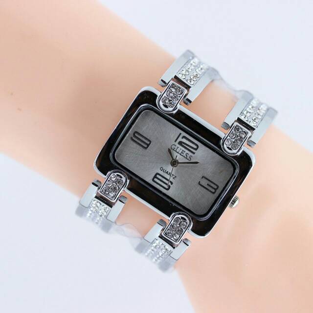 jual jam tangan guess wanita cewek rantai kepang silver di jual jam tangan guess wanita cewek rantai kepang silver di