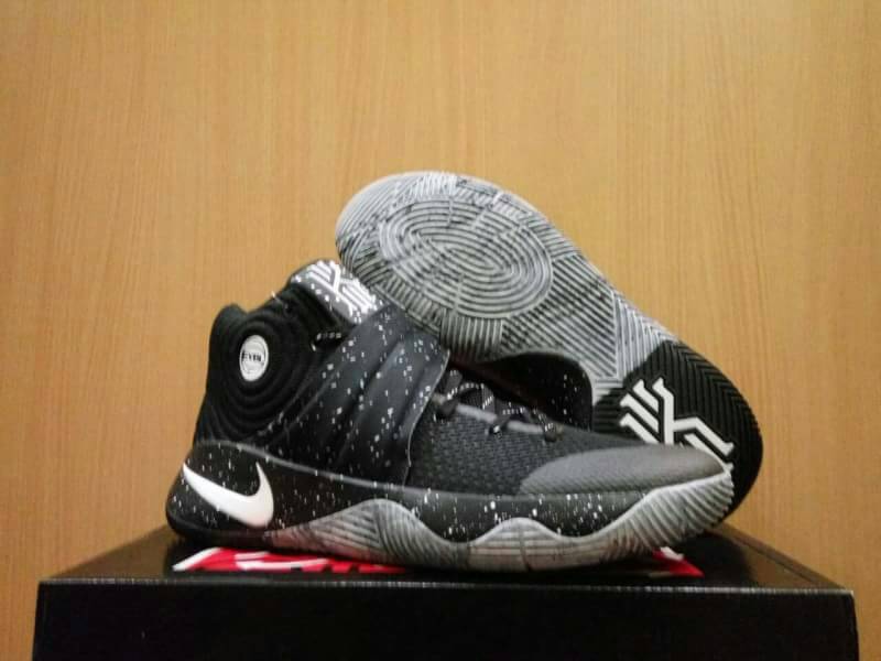 sepatu basket nike kyrie irving