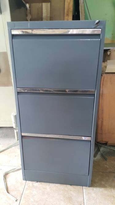 jual filling cabinet 3 laci vip lemari besi filing kabinet jual filling cabinet 3 laci vip lemari besi filing kabinet
