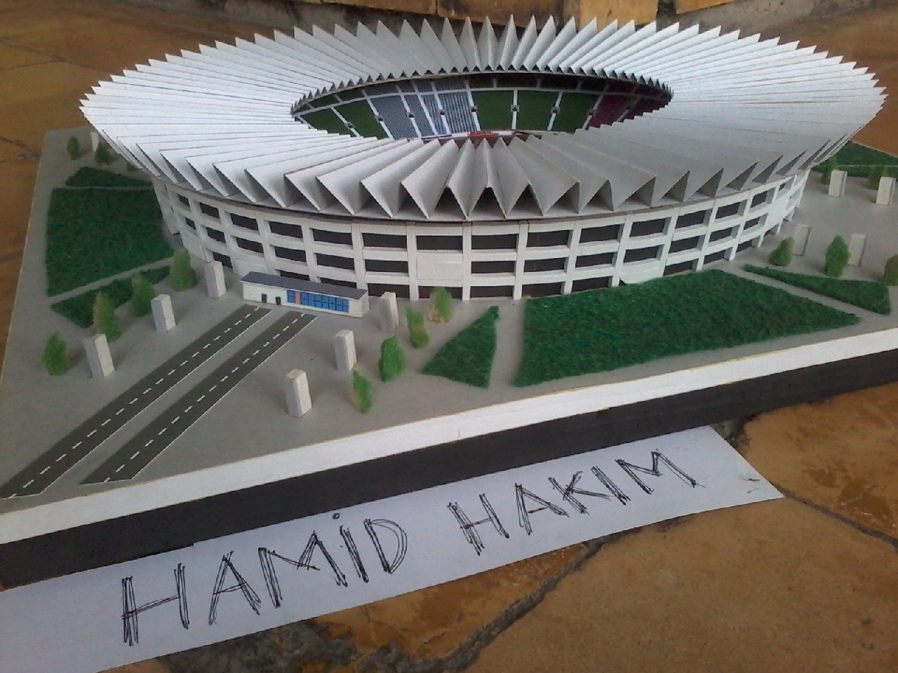 jual miniatur stadion gbk antoy replika jual miniatur stadion gbk antoy replika