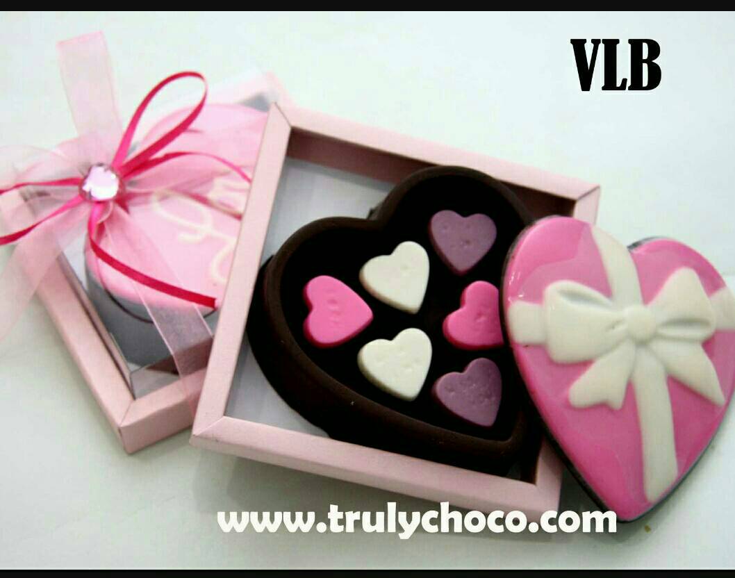 Jual Coklat Valentine Box Gambar Pita Azabee Secondary Tokopedia Jual Coklat Valentine Box Gambar Pita Azabee Secondary Tokopedia