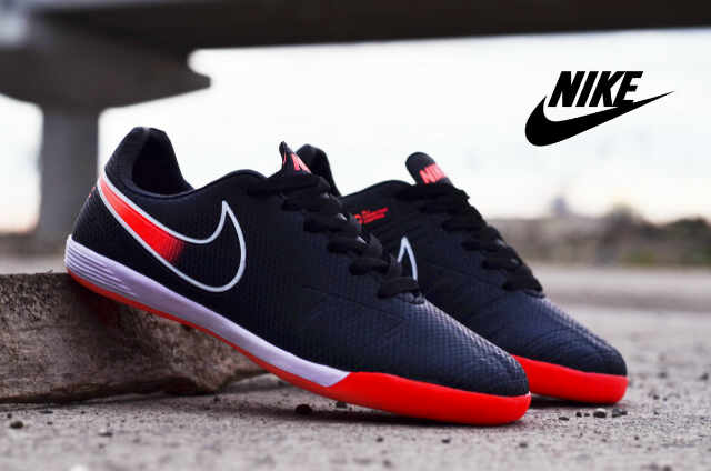 jual sepatu futsal pria nike futsal made in asli import mega footwear jual sepatu futsal pria nike futsal made in asli import mega footwear