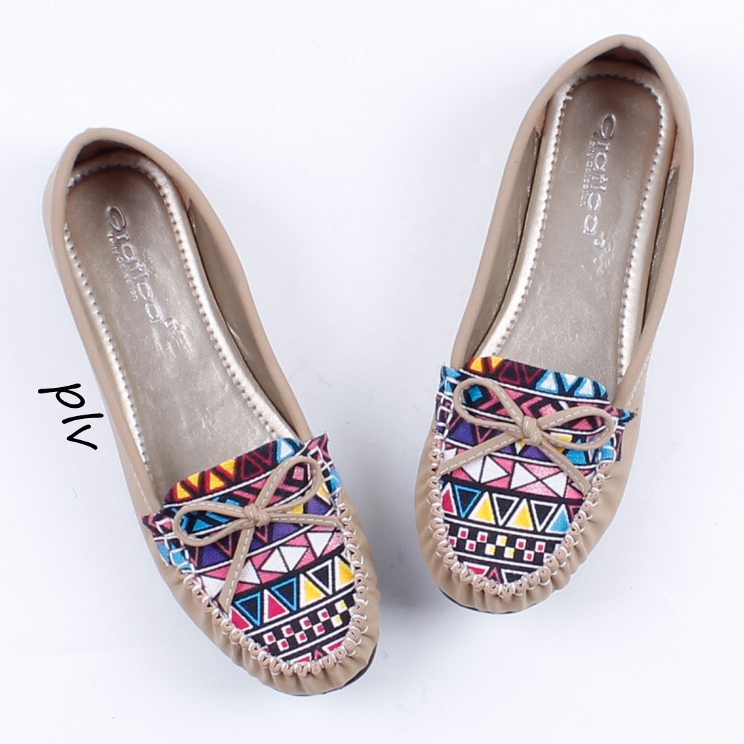 Jual Promo Sepatu Flat Shoes Flatshoes Wanita Etnik Gratica RJ43 Cream - Melody Shoes | Tokopedia