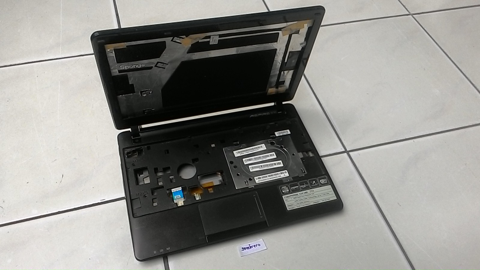 jual casing notebook netbook acer aspire one 722 utuh mulus sombrero laptop parts jual casing notebook netbook acer aspire one 722 utuh mulus sombrero laptop parts