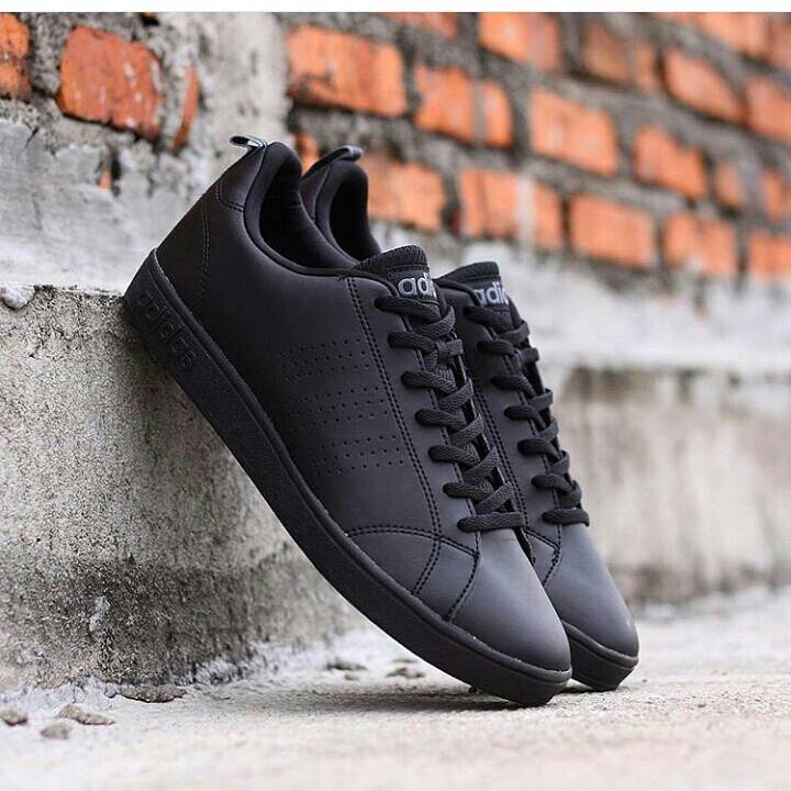 adidas advantage full black