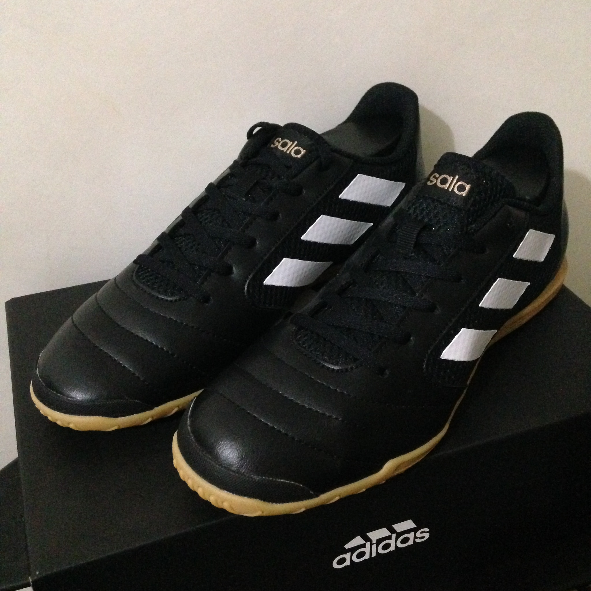 jual sepatu futsal adidas ace 17 4 sala black s82224 jual sepatu futsal adidas ace 17 4 sala black s82224