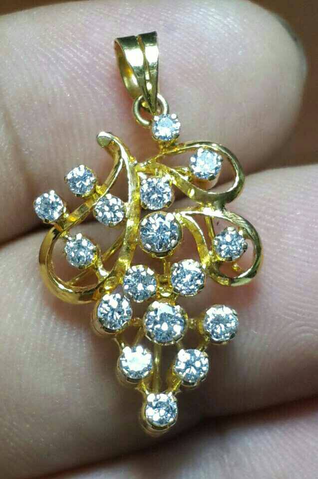 liontin berlian emas kuning