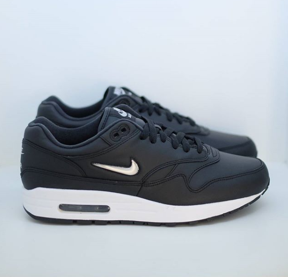 Jual Nike Air Max 1 Jewel Premium Black White Kota Jual Nike Air Max 1 Jewel Premium Black White Kota