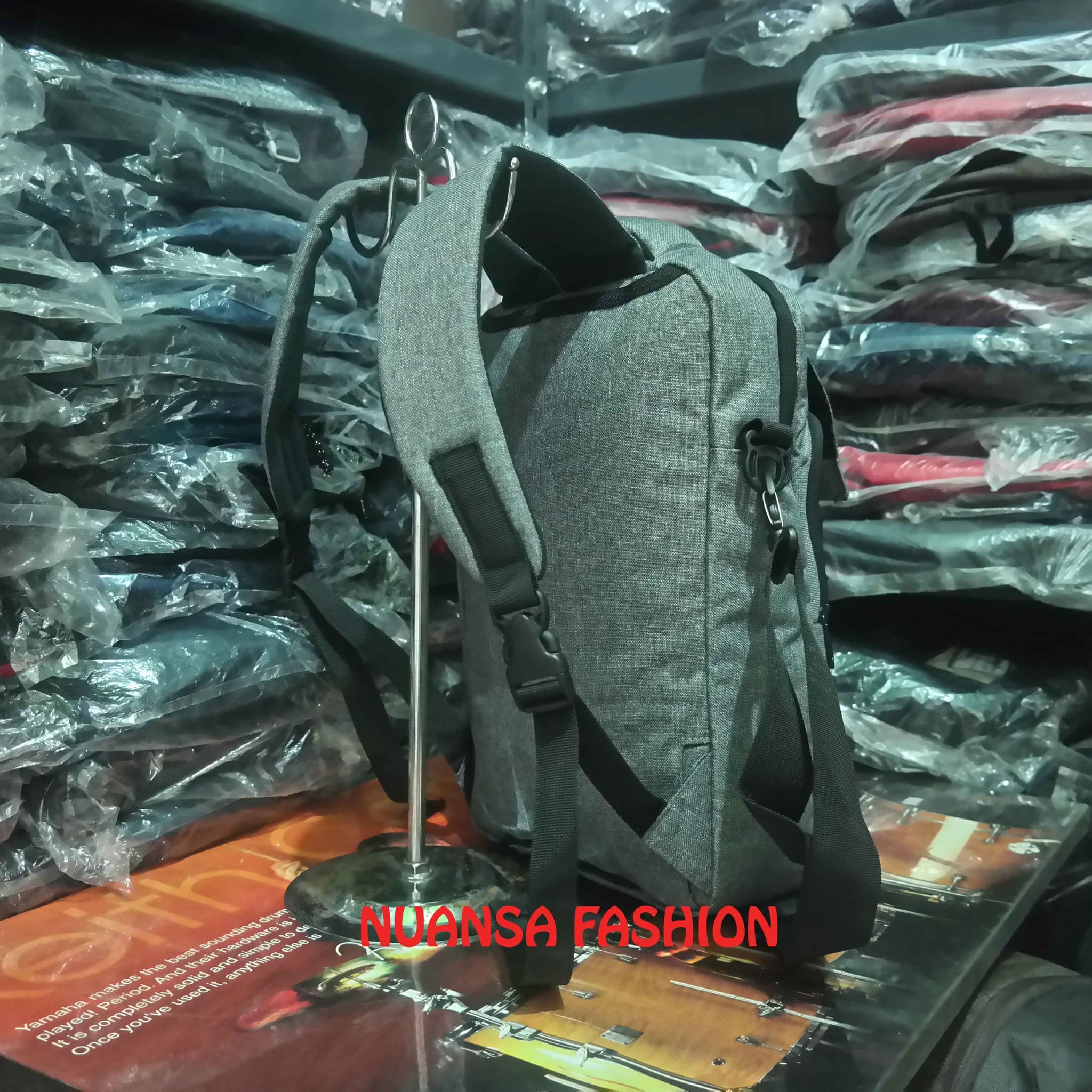 Jual Tas Laptop Ransel Selempang 3 In 1 Blasted Free Rain Cover Tas Laptop Ransel Selempang 3 In 1 Blasted Free Rain Cover Abu Abu Tua