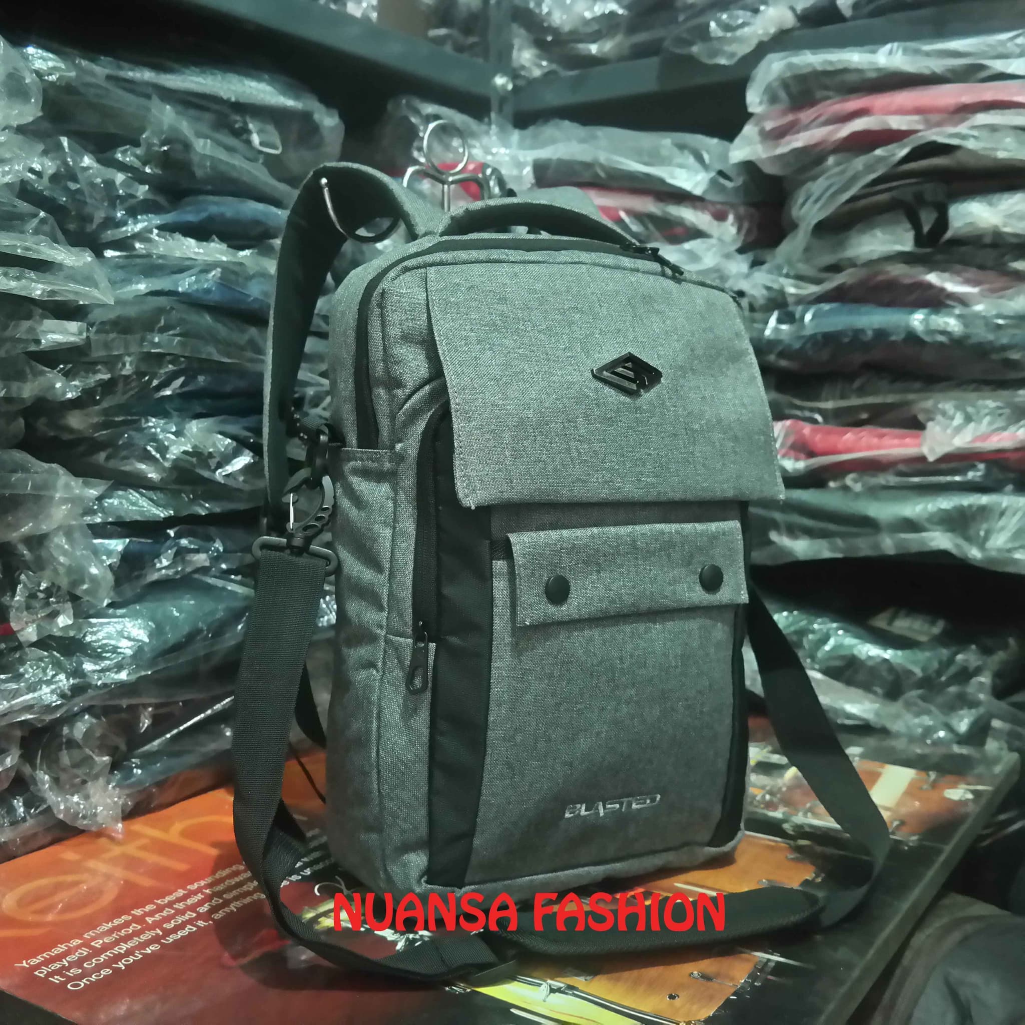 Jual Tas Laptop Ransel Selempang 3 In 1 Blasted Free Rain Cover Tas Laptop Ransel Selempang 3 In 1 Blasted Free Rain Cover Abu Abu Tua