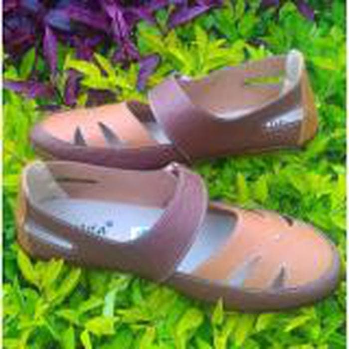 Yutaka Sepatu Flat Shoes Formal LD03 Coklat. Source · 16311384_c13c2780-8363-4b2f-a9f8-bb765e432432_700_700.jpg