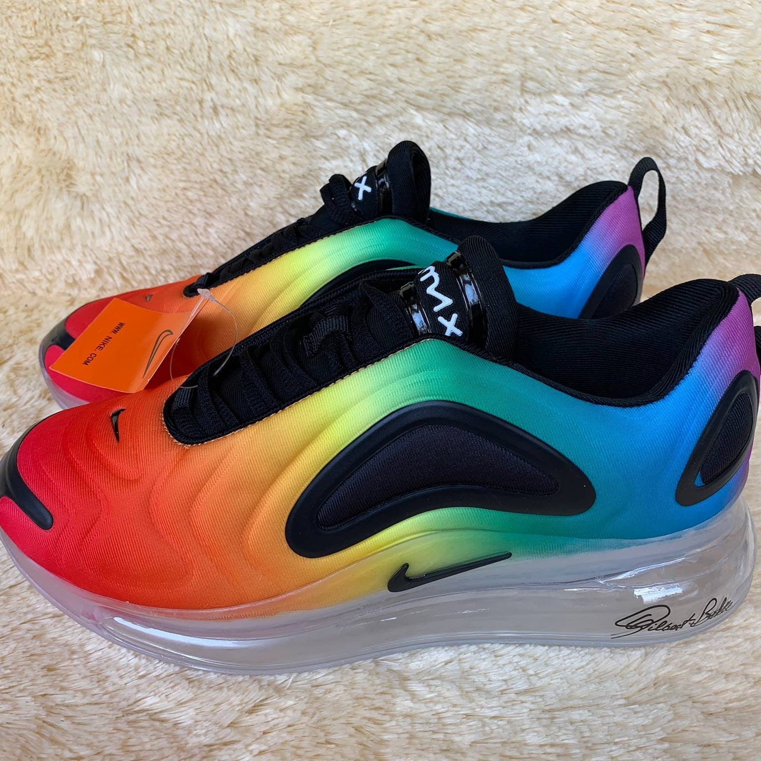 Jual Sepatu Sneakers Nike Air Max 720 Be True Black Jual Sepatu Sneakers Nike Air Max 720 Be True Black
